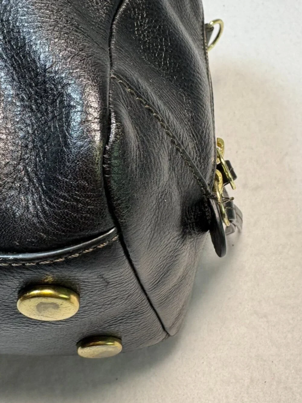 Vintage Fossil Sydney Satchel Black Leather Crossbody Quiet Luxury Preppy Chic